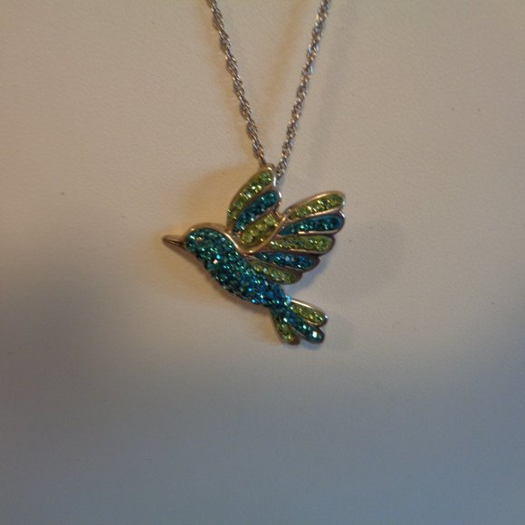 Artistique Sterling Silver Swarovski Crystal Bird Pendant w/Chain - Picture 10 of 13